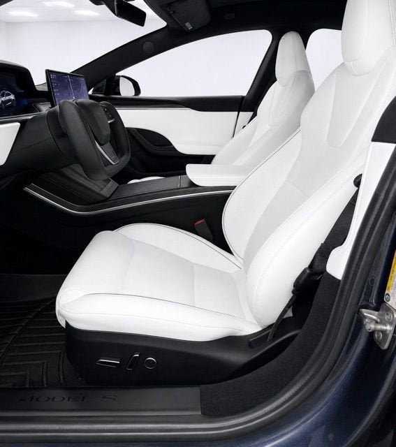 2022 Tesla Model S Plaid