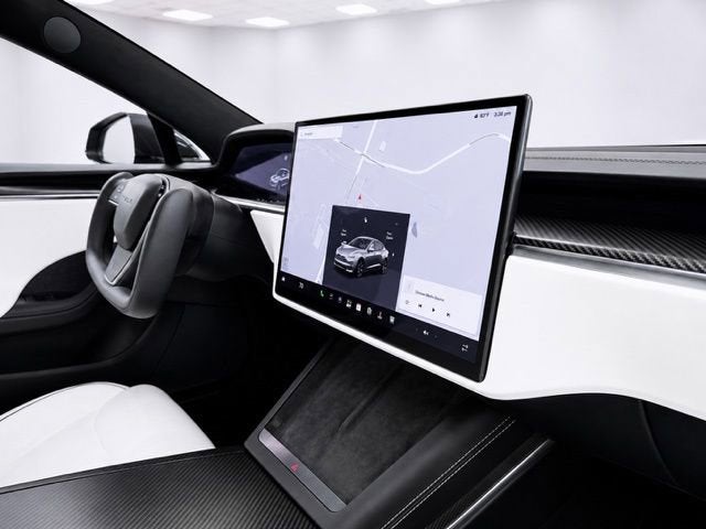 2022 Tesla Model S Plaid