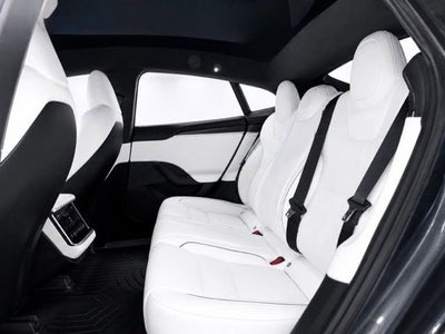 2022 Tesla Model S Plaid
