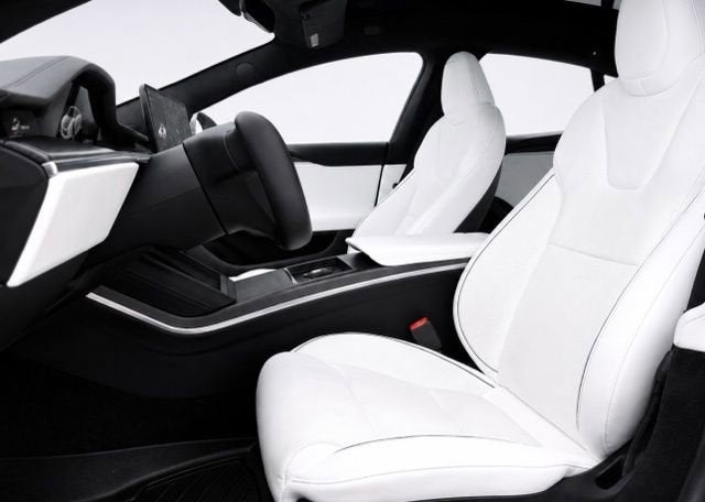 2022 Tesla Model S Plaid