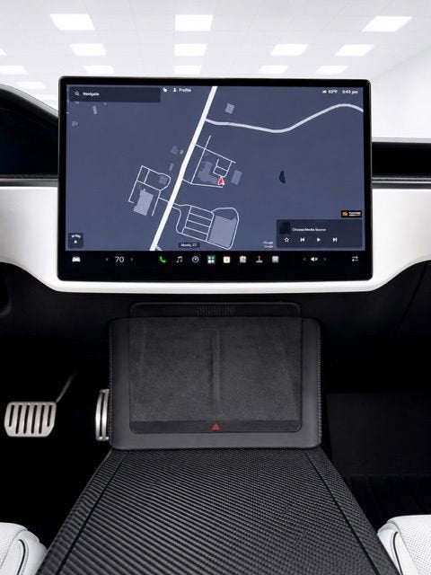 2022 Tesla Model S Plaid