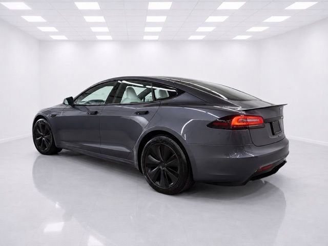 2022 Tesla Model S Plaid