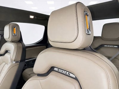 2023 RIVIAN R1T Adventure