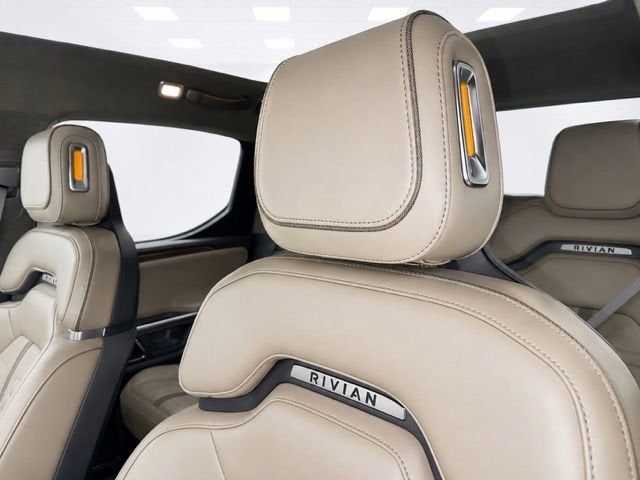 2023 RIVIAN R1T Adventure
