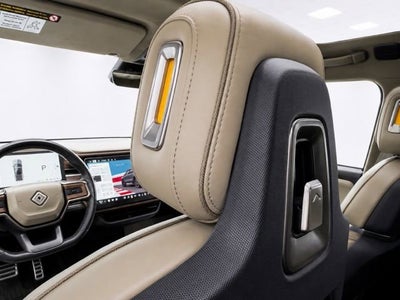 2023 RIVIAN R1T Adventure