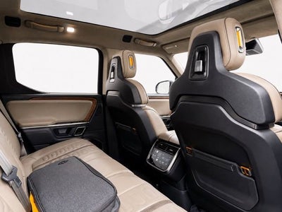 2023 RIVIAN R1T Adventure