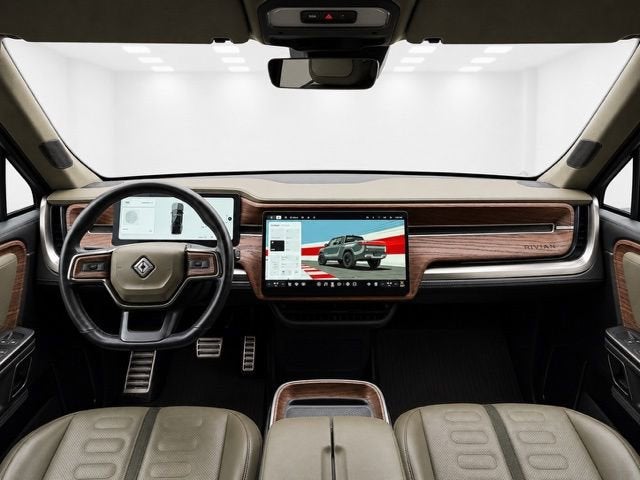 2023 RIVIAN R1T Adventure