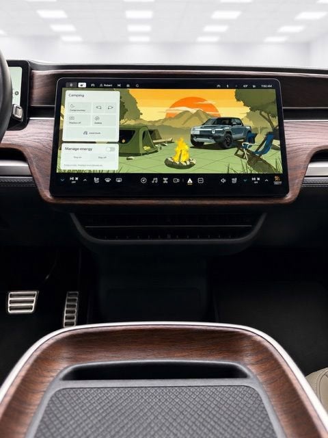 2023 RIVIAN R1T Adventure