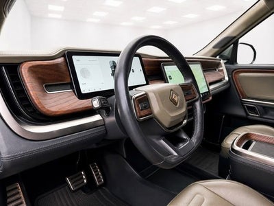 2023 RIVIAN R1T Adventure