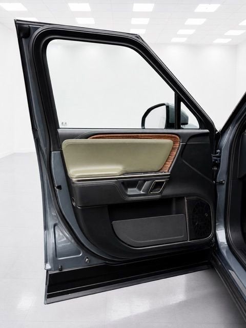 2023 RIVIAN R1T Adventure