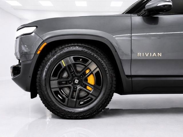2023 RIVIAN R1T Adventure