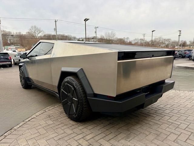 2024 Tesla Cybertruck Cyberbeast