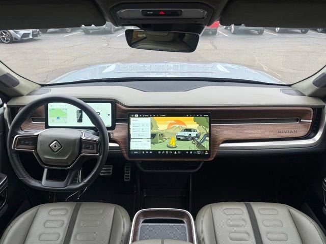 2023 RIVIAN R1S Adventure