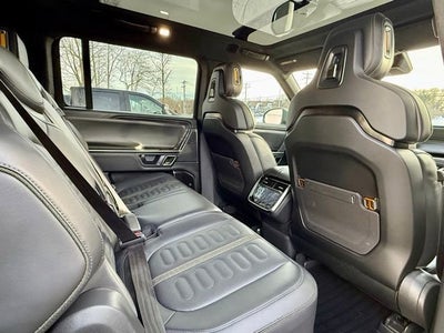 2023 RIVIAN R1S Adventure