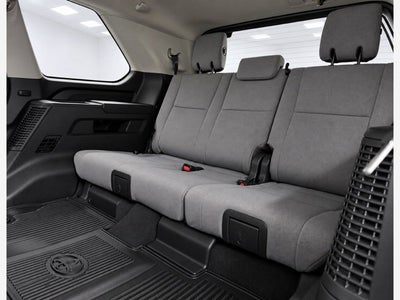 2024 Toyota Sequoia SR5