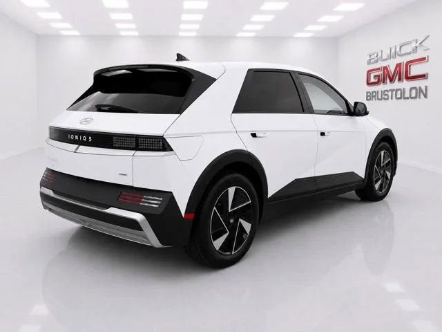 2025 Hyundai IONIQ 5 SE