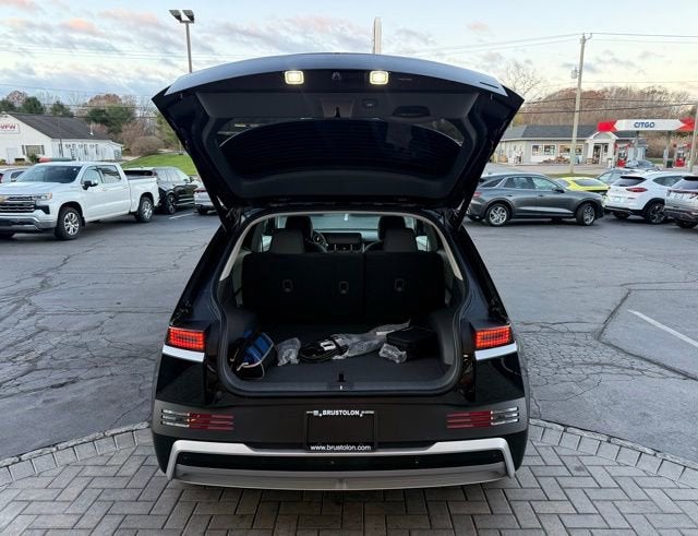 2025 Hyundai IONIQ 5 SEL