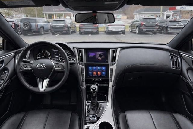 2022 INFINITI Q60 PURE