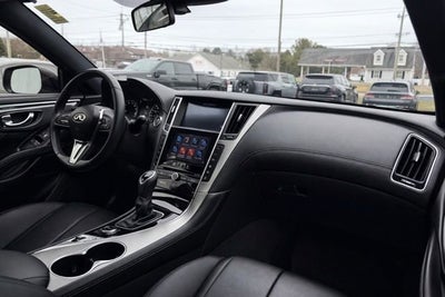 2022 INFINITI Q60 PURE