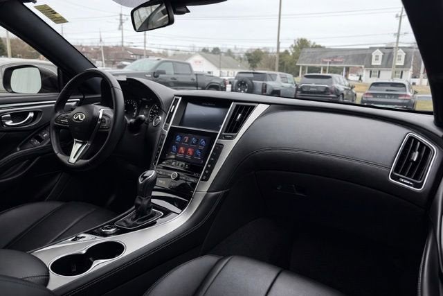 2022 INFINITI Q60 PURE