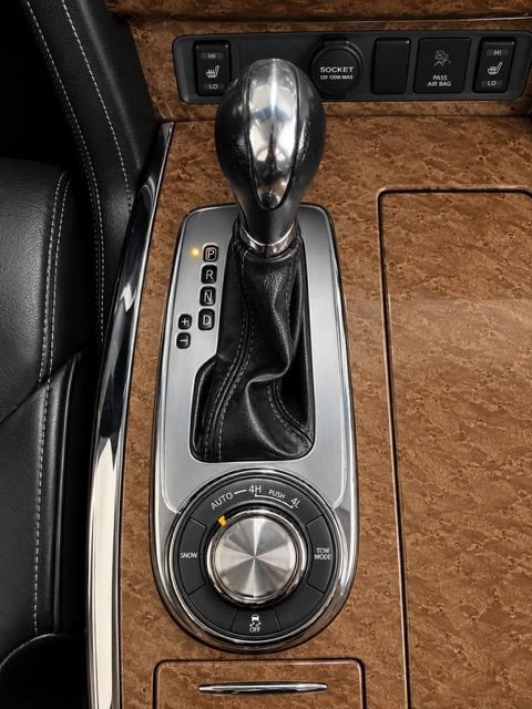 2017 INFINITI QX80 NA