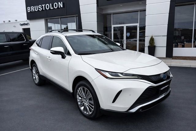 2022 Toyota Venza LE