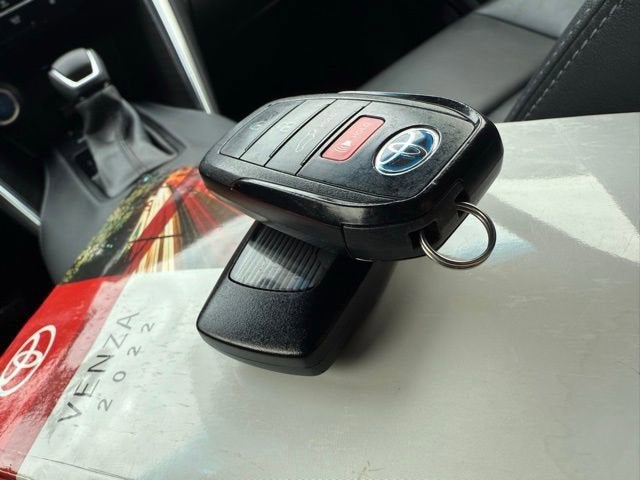 2022 Toyota Venza LE