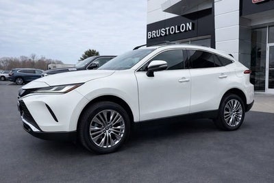 2022 Toyota Venza LE