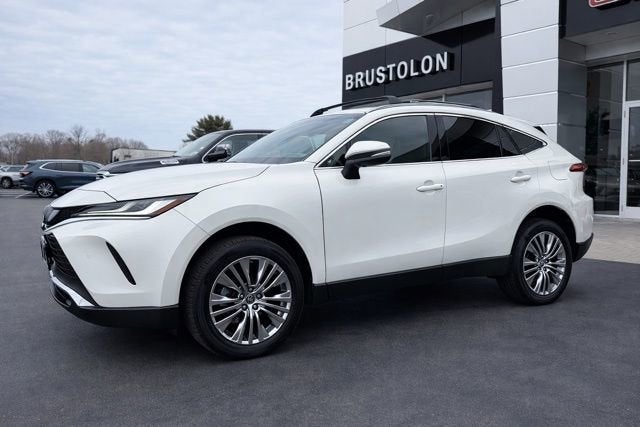 2022 Toyota Venza LE