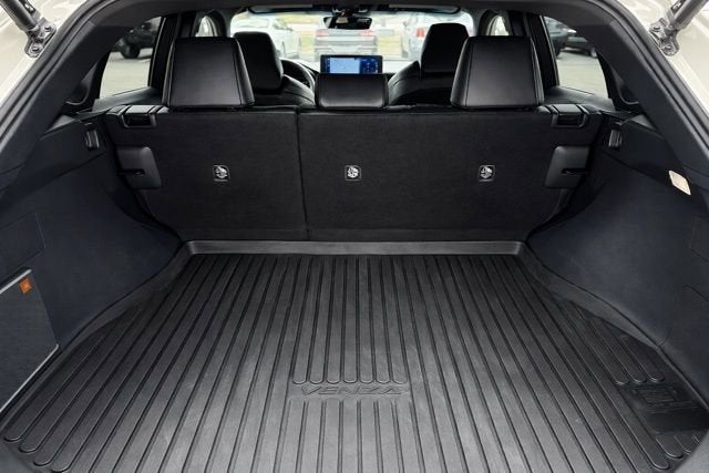 2022 Toyota Venza LE