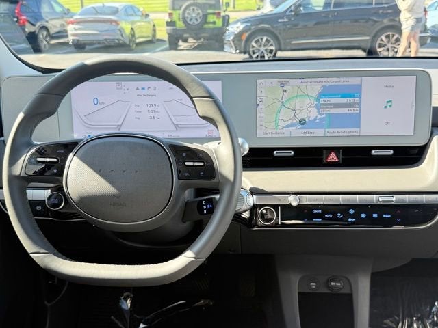 2024 Hyundai IONIQ 5 SE