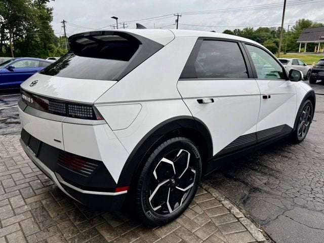 2024 Hyundai IONIQ 5 SE