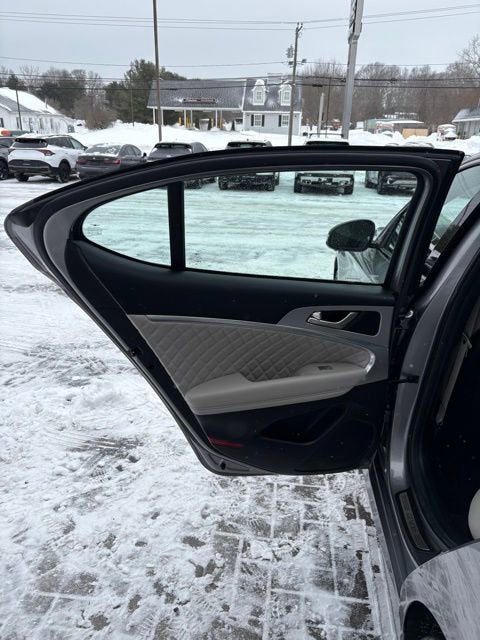 2023 Genesis G70 3.3T