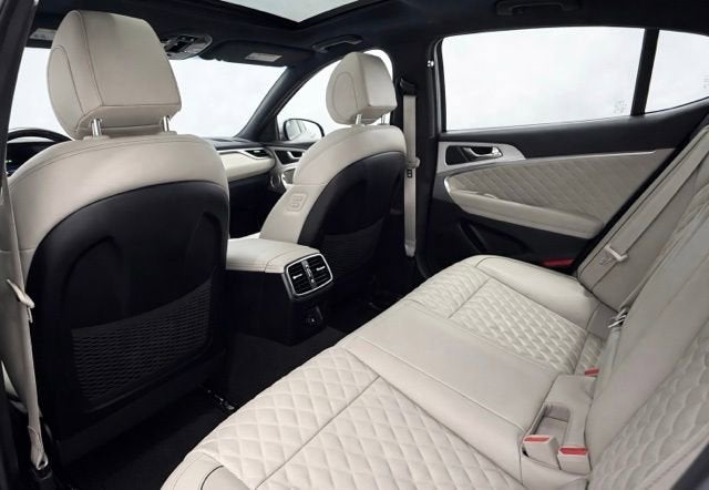 2023 Genesis G70 3.3T