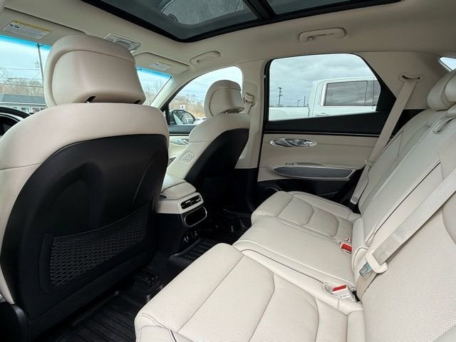 2025 Genesis GV70 2.5T