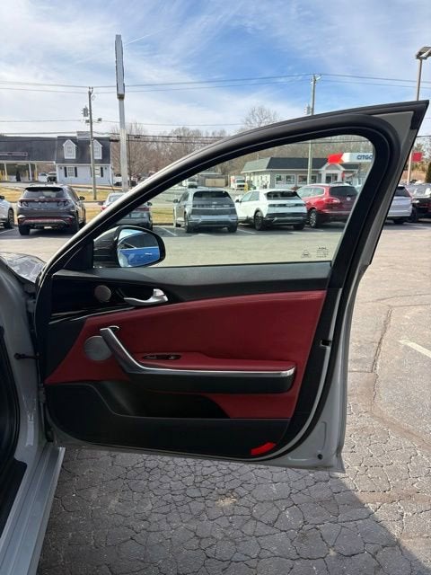 2022 Kia Stinger GT-Line