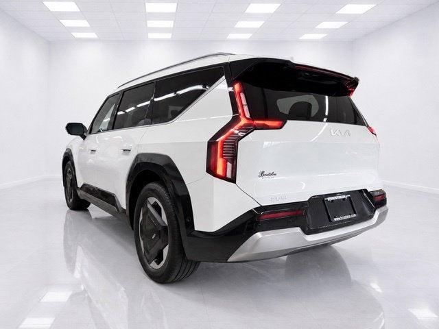 2024 Kia EV9 Land