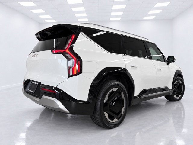 2024 Kia EV9 Land