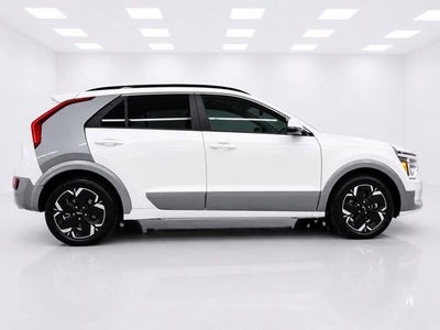 2023 Kia Niro EV Wave
