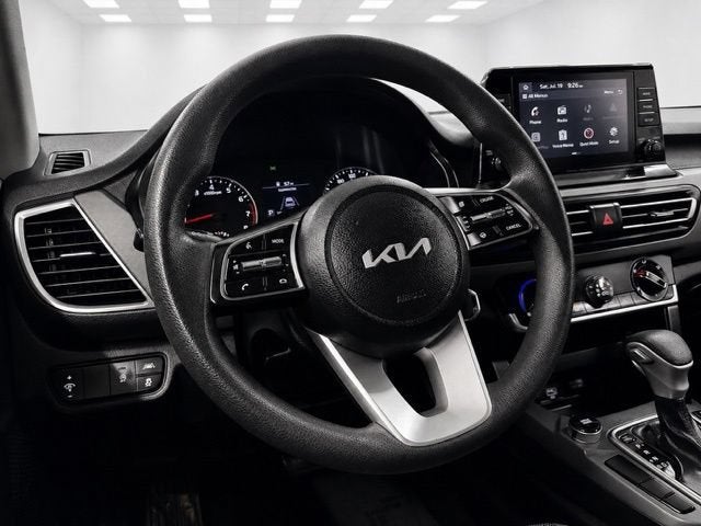2023 Kia Seltos LX