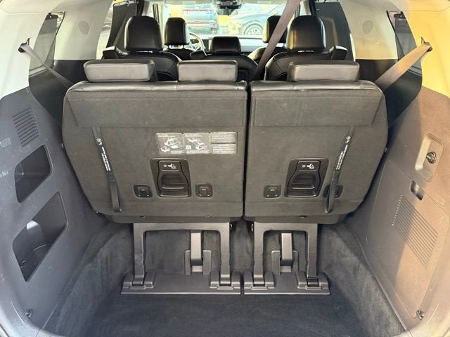 2025 Kia Carnival Hybrid EX