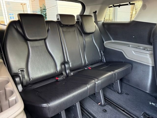 2025 Kia Carnival Hybrid EX