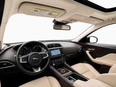 2018 Jaguar F-PACE 25t Prestige