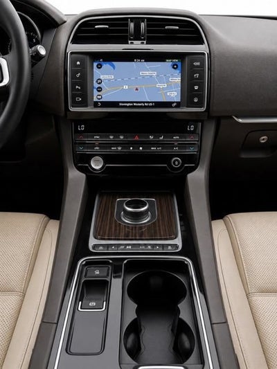2018 Jaguar F-PACE 25t Prestige