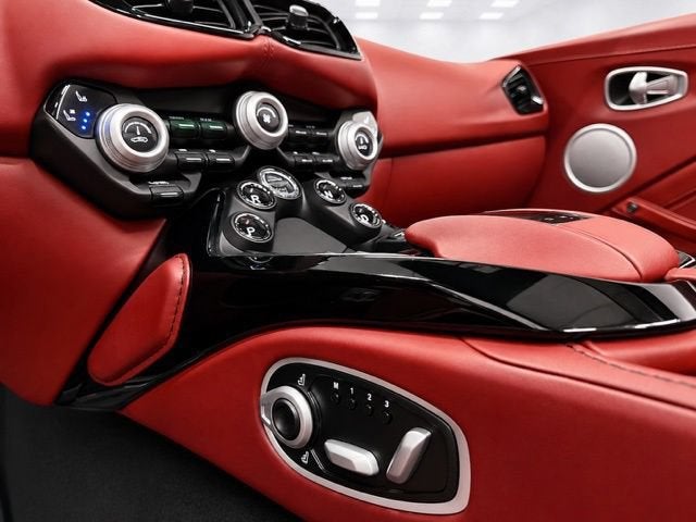 2021 Aston Martin Vantage Roadster