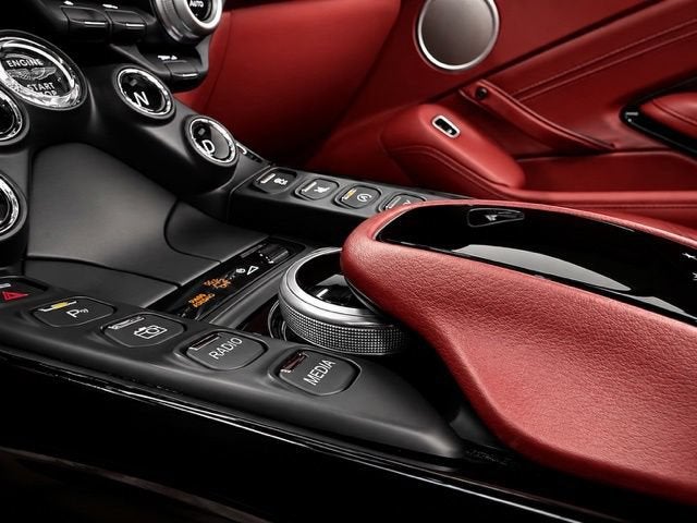 2021 Aston Martin Vantage Roadster