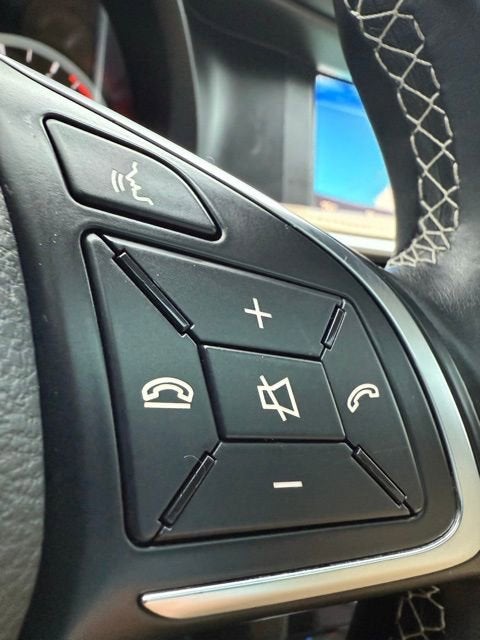 2017 INFINITI QX30 Premium