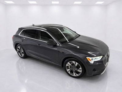 2021 Audi e-tron Premium quattro