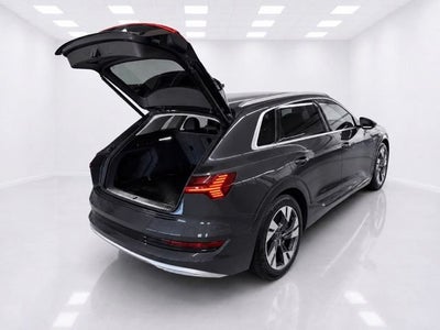 2021 Audi e-tron Premium quattro