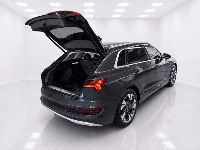 2021 Audi e-tron Premium quattro